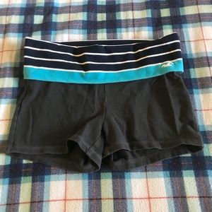 hollister yoga shorts